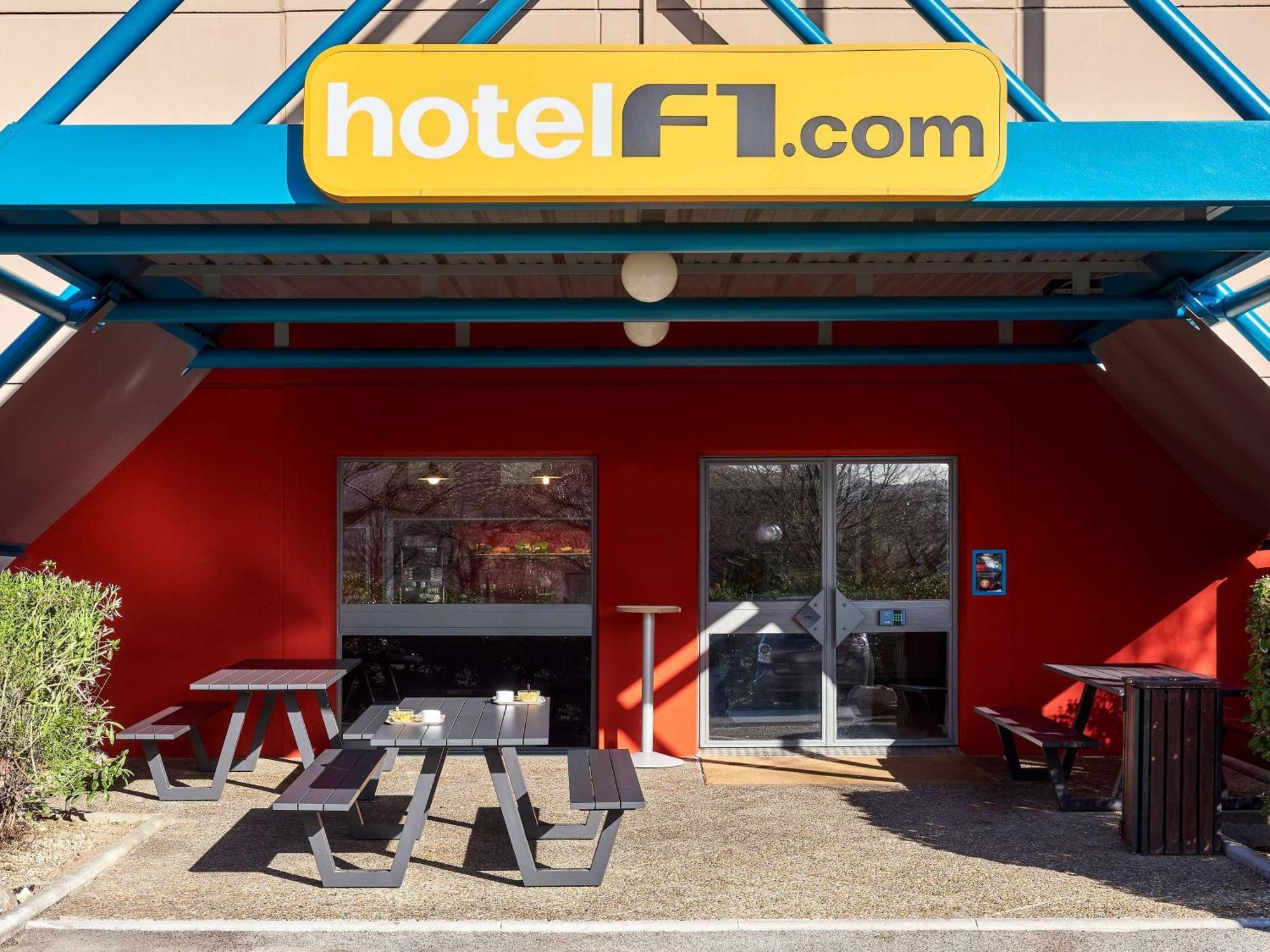 Hotelf1 Chilly Mazarin Les Champarts Екстер'єр фото